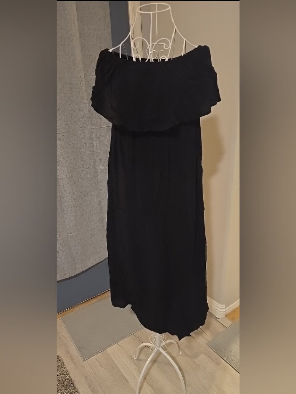 Zenana Outfitters Black Off-Shoulder Ruffle Maxi Dress
